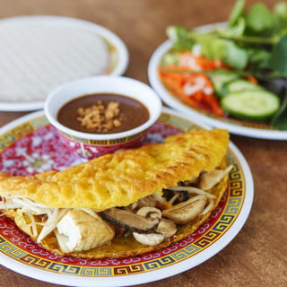 Banh Xeo Chay – Vegetarian Crepe