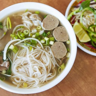 Pho Tai Gan Bo Vien